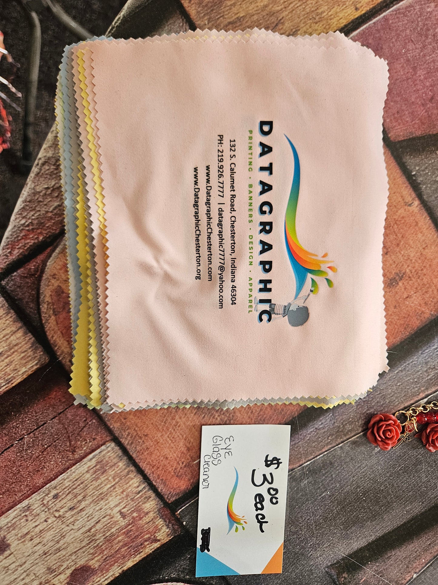 Custom Eye Glass Wipes